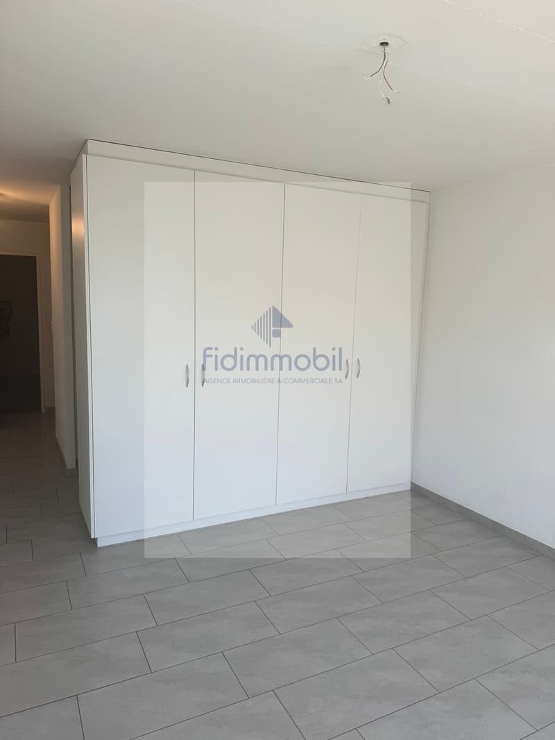 Studio proche de toutes commodités (3)