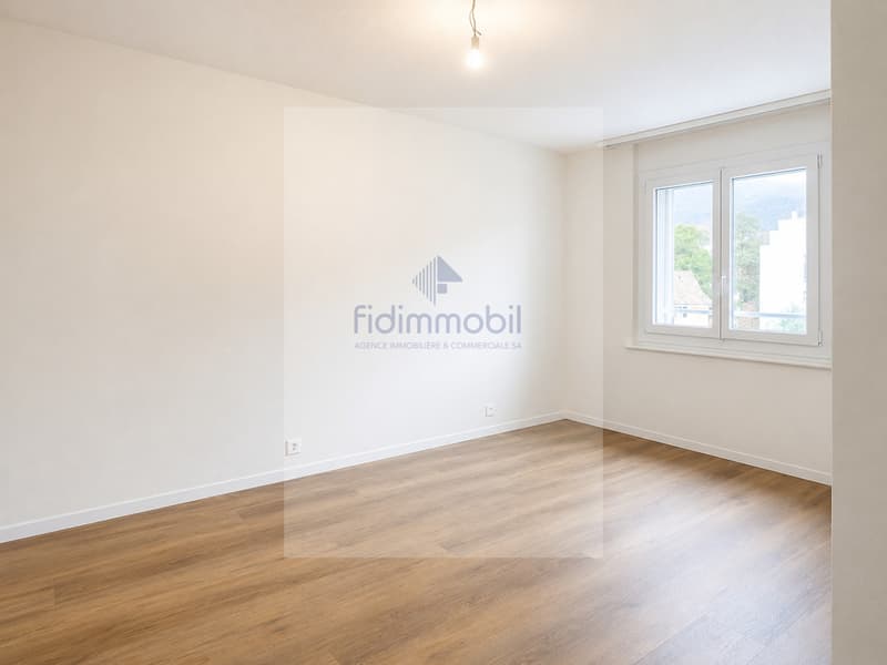 Spacieux appartement 4 pièces avec balcon et place de parc (6)