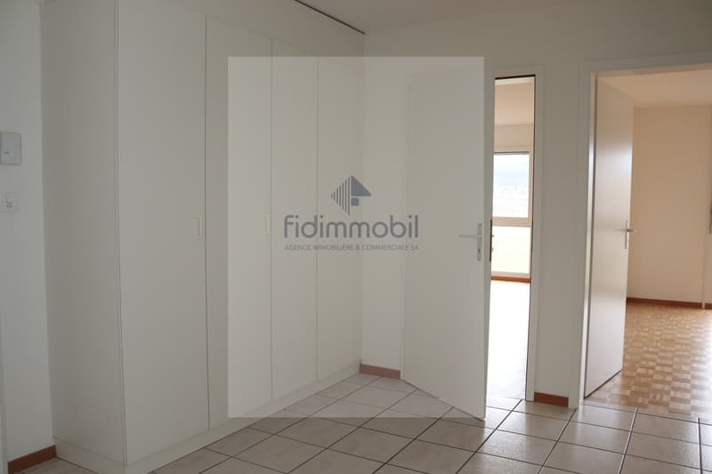 Bel appartement de 4 pièces (4)