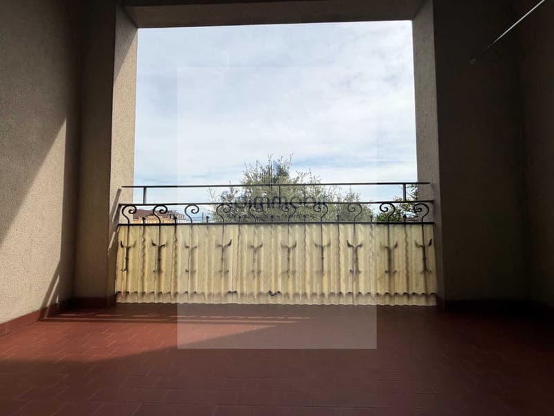 BEL APPARTEMENT SITUE AU COEUR DE LA VILLE (8)