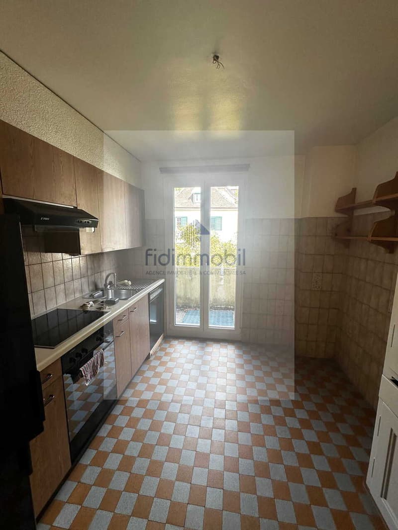 Appartement de 3 pièces avec balcon et vue sur le lac (2)