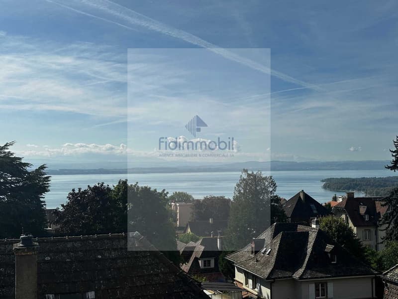 Appartement de 3 pièces avec balcon et vue sur le lac (1)