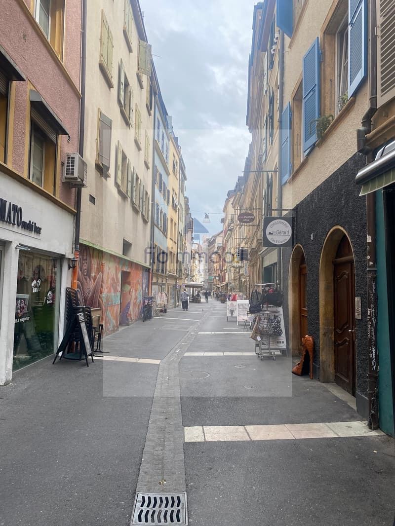 Idéalement situé au coeur de la ville. (1)