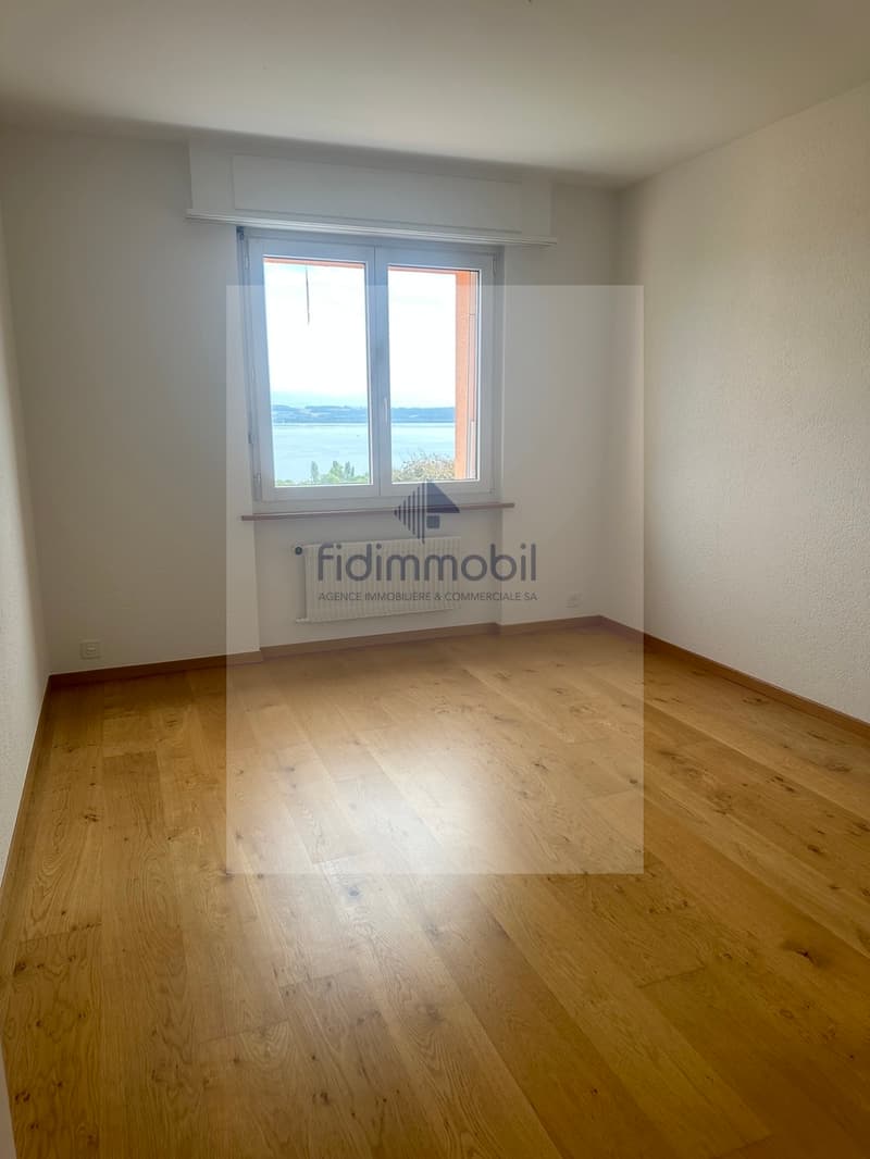 Appartement de 4 pièces avec 117 m² habitables à Saint-Blaise (11)