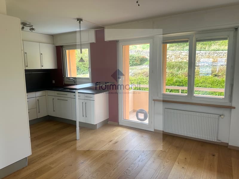 Appartement de 4 pièces avec 117 m² habitables à Saint-Blaise (7)