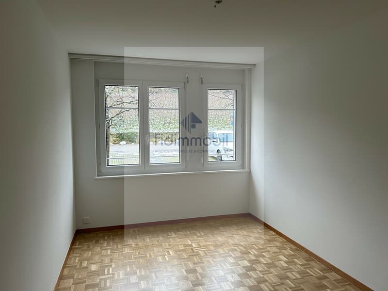 GRAND APPARTEMENT AVEC BALCON (4)