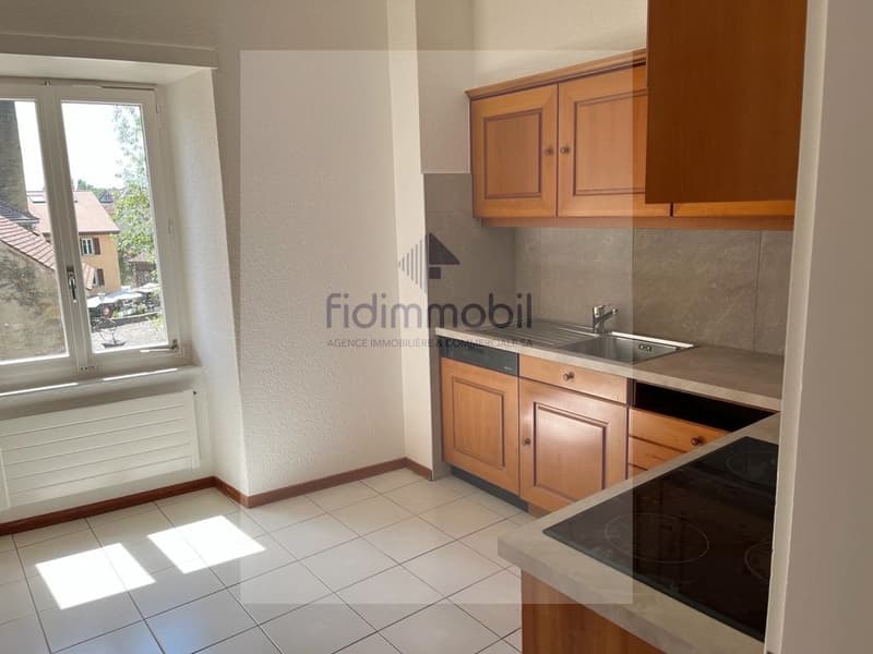 Appartement de 5 pièces en plein coeur de St-Blaise (2)