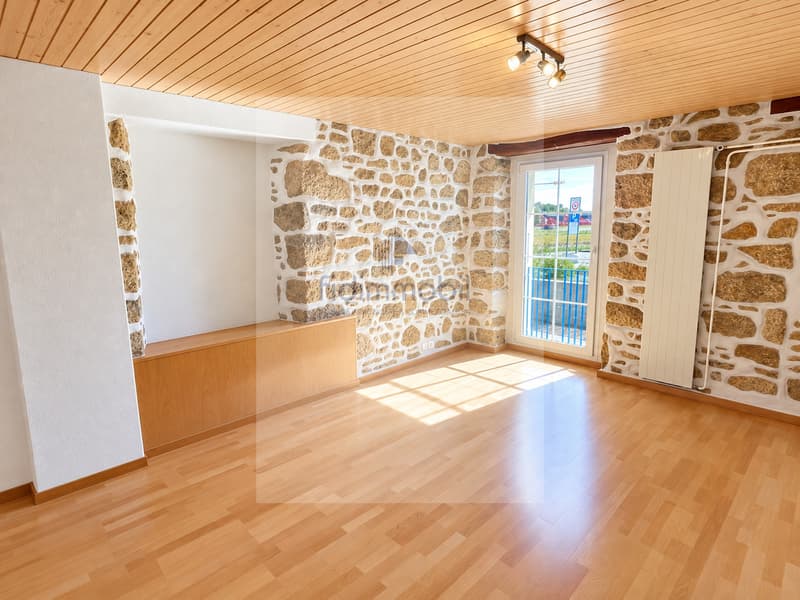 Charmant duplex de 4.5 pièces avec cheminée à Boudry (7)