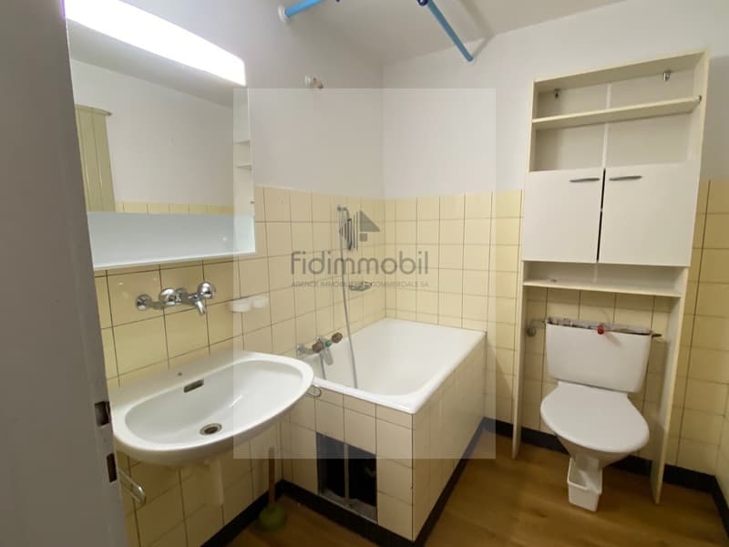 Appartement de 2 pièces au 4ème étage (5)