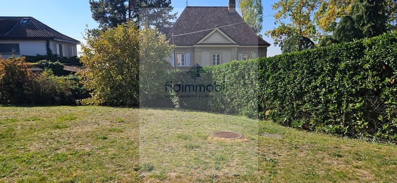 Magnifique studio avec accès au jardin commum (4)