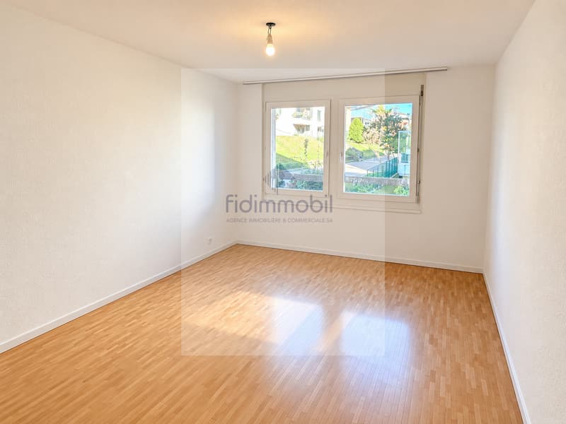 Magnifique appartement rénové avec balcon (5)