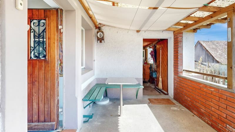 2-Generation House with Potential in Liesberg Village (20)