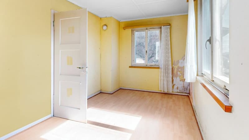 2-Generation House with Potential in Liesberg Village (31)