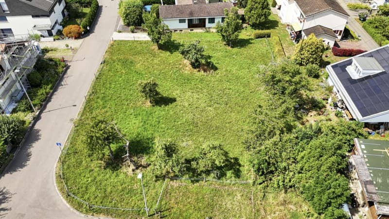 Superbe terrain à un emplacement de rêve (7)