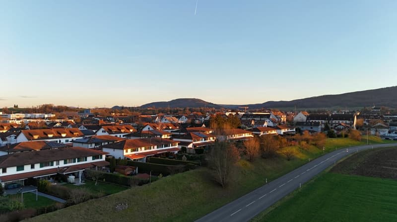 modernes Einfamilienhaus mit zwei Einstellhallenplätzen (18)