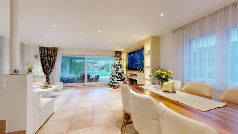 modernes Einfamilienhaus mit zwei Einstellhallenplätzen (4)