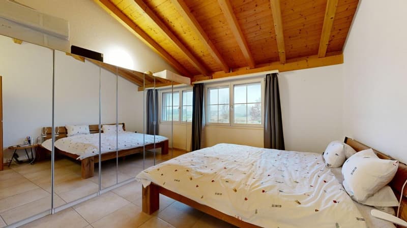 modernes Einfamilienhaus mit zwei Einstellhallenplätzen (9)
