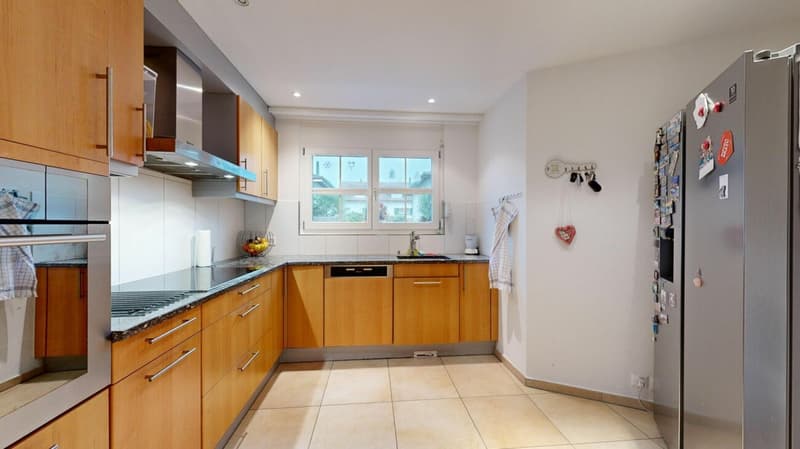 modernes Einfamilienhaus mit zwei Einstellhallenplätzen (3)