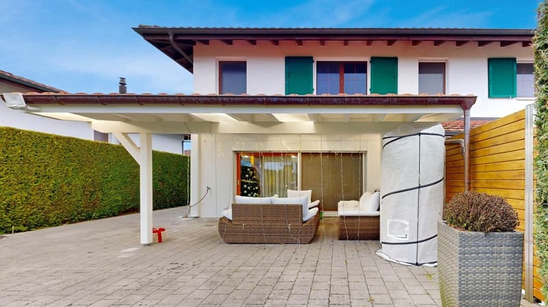 modernes Einfamilienhaus mit zwei Einstellhallenplätzen (14)