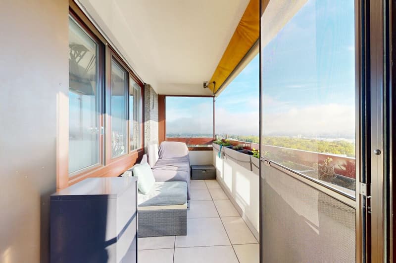 Affordable condominium with a great view (11)
