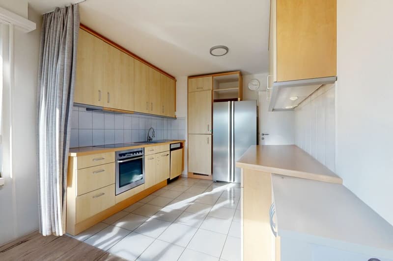 Affordable condominium with a great view (4)