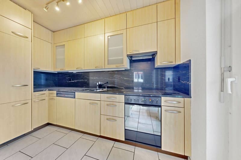 helle 3.5-Zimmer-Maisonettwohnung an ruhiger und dennoch zentraler Lage (8)