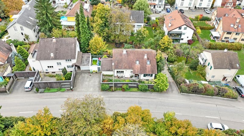 grosszügiges Einfamilienhaus / Bauland (15)