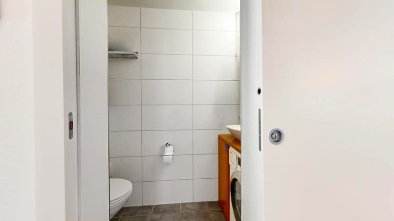 gepflegte Wohnung mit Balkon, Keller, Estrich, Waschmaschine und Parkplatz (10)