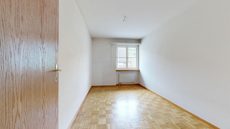 gepflegte Eigentumswohnung mit Balkon, Keller und drei Garagenboxen (12)
