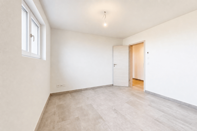 moderne Wohnung mit wundervoller Terrasse und Carport für zwei Fahrzeuge (13)