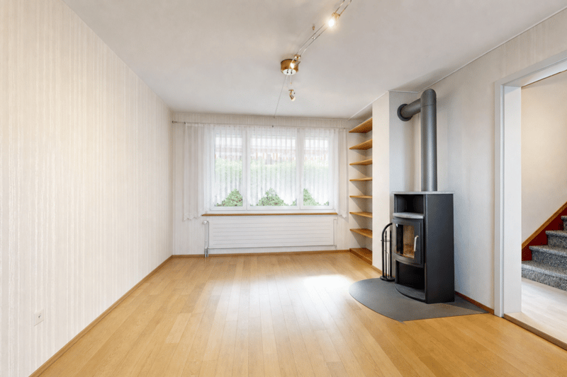 gepflegtes Einfamilienhaus mit Vorplatz und Terasse (3)