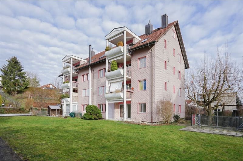 Modernes Wohnvergnügen im Grünen: Renovierte 2.5 Zimmer-Parterrewohnung (12)