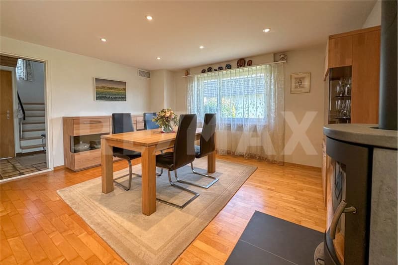 Detached single-family house with indoor pool and sauna (5)