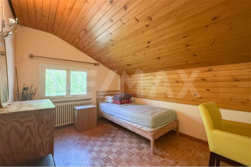 Casa unifamiliare sul pendio soleggiato con un terreno spazioso a Obermumpf in vendita. (9)