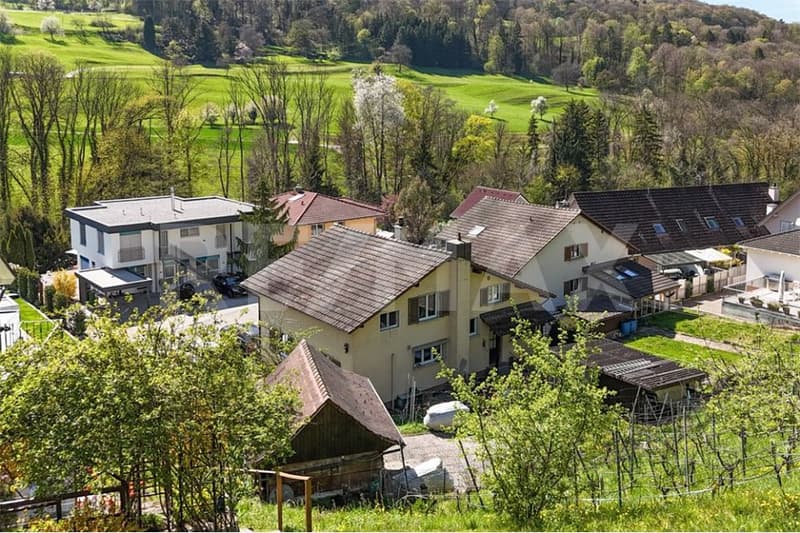 Casa unifamiliare sul pendio soleggiato con un terreno spazioso a Obermumpf in vendita. (12)