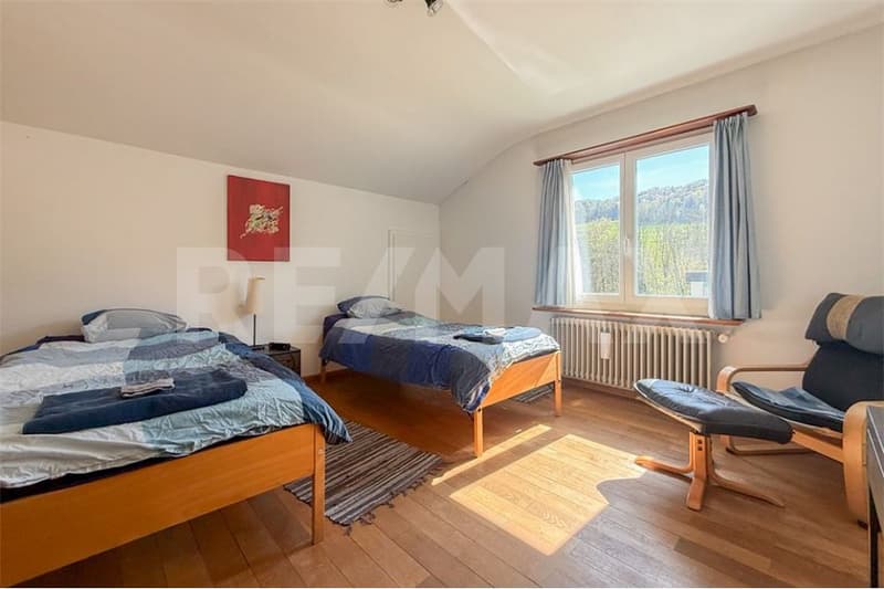 Casa unifamiliare sul pendio soleggiato con un terreno spazioso a Obermumpf in vendita. (6)