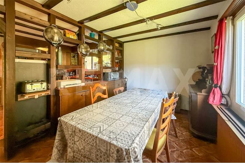 Casa unifamiliare sul pendio soleggiato con un terreno spazioso a Obermumpf in vendita. (4)