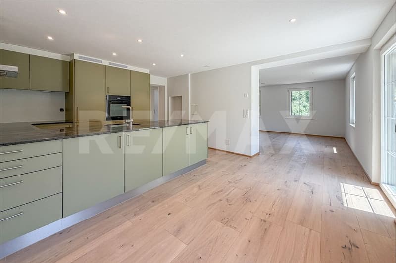 Erstvermietung: Moderne, grosszügige 2.5 Zimmer-Gartenwohnung in Zuzgen zu vermieten (5)