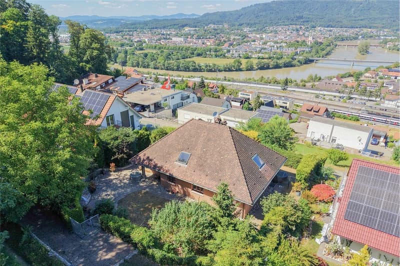 Grosszügiges Wohnen auf über 260 m² (2)