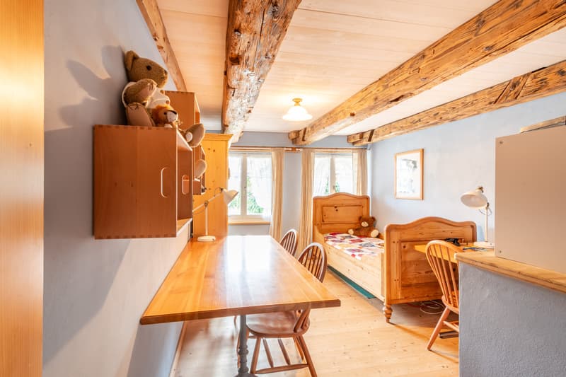 weiteres südseitiges Zimmer mit rustikalem Charme
