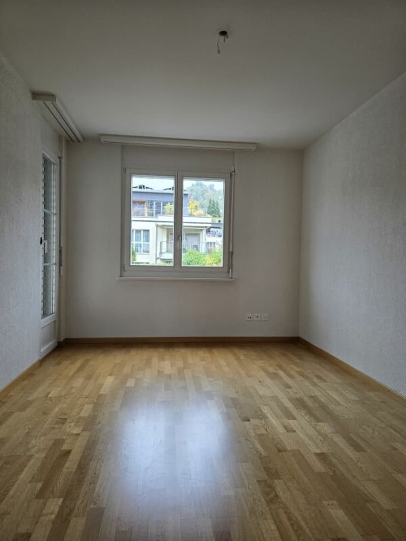 3.5-Zimmerwohnung an ruhiger, sonniger Lage in Männedorf (5)