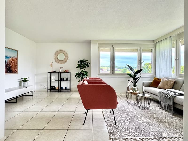 4.5‑Zimmer‑Wohnung mit122 m², bezugsbereit, lichtdurchflutet, naturnah (1)