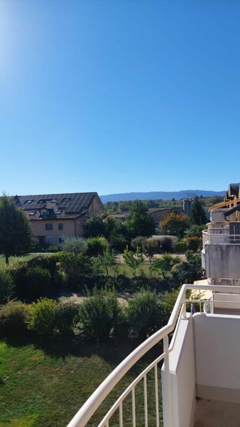 Appartement de 5,5 pièces avec très beau dégagement sur les alpes et le jura (2)
