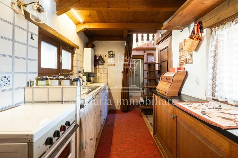 BRISSAGO - Charmantes 3.5-Zimmer-Rustico an sonniger Lage mit traumhafter Seesicht (9)