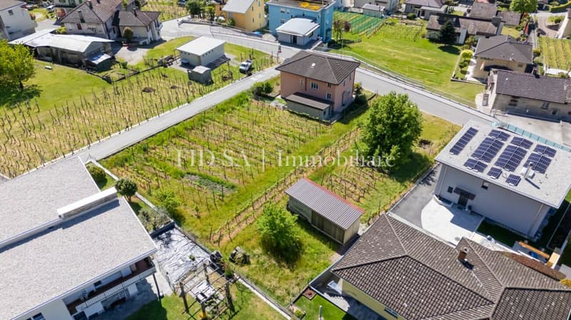 GORDOLA - 4 moderne case unifamiliari con giardino in posizione soleggiata (4)