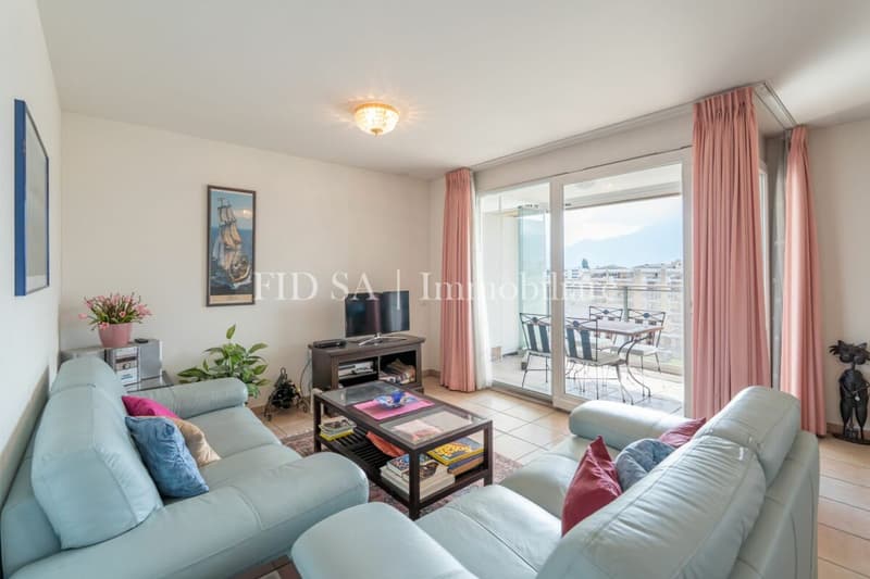 LOCARNO - Appartamento in centro con vista aperta dal 7° piano (3)