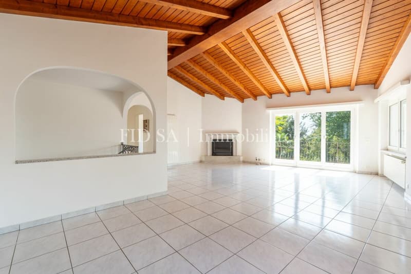 Casa indipendente in splendida posizione collinare - natura, sole e privacy (6)