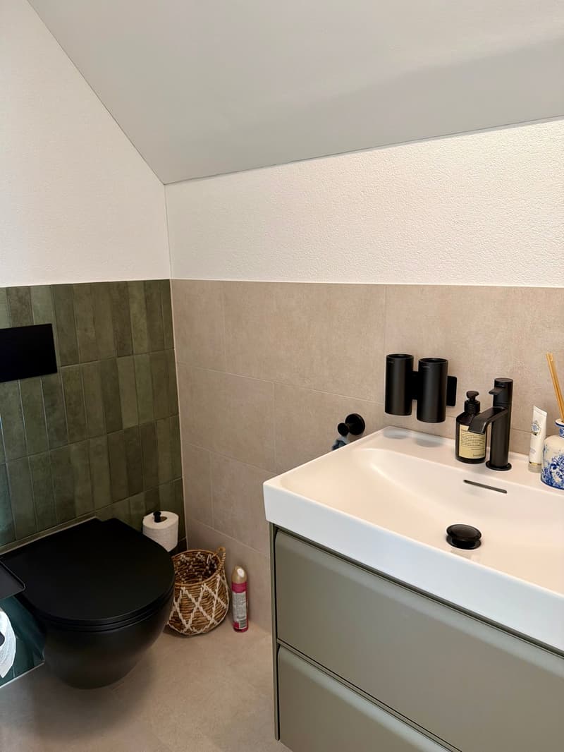 Grosszügige und moderne 4.5-Zimmer Wohnung (8)