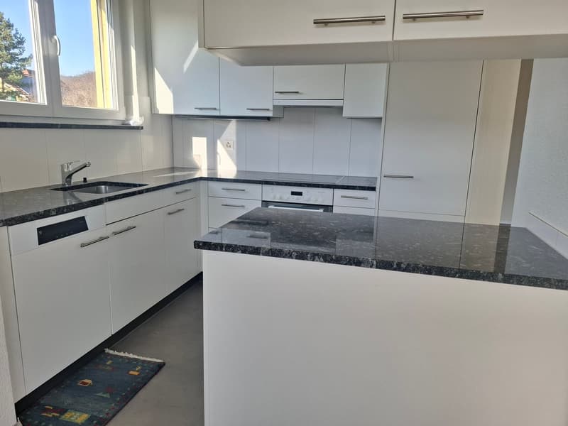 4.5-Zimmer-Wohnung mit Balkon in ruhiger Lage (3)