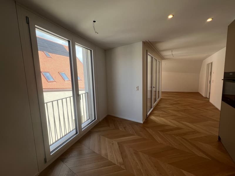 Moderne 3.5-Zimmer-Wohnung in einem Neubau (2)
